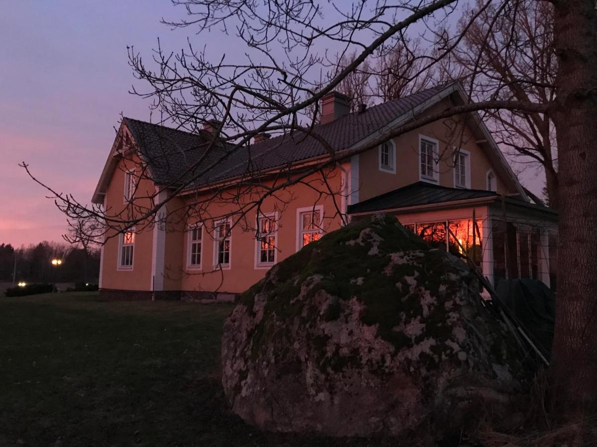 Hidingsta Gard B&B Örebro Exteriér fotografie